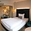 LOOM Hotel & Skybar