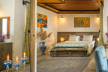 Deluxe Stone Room