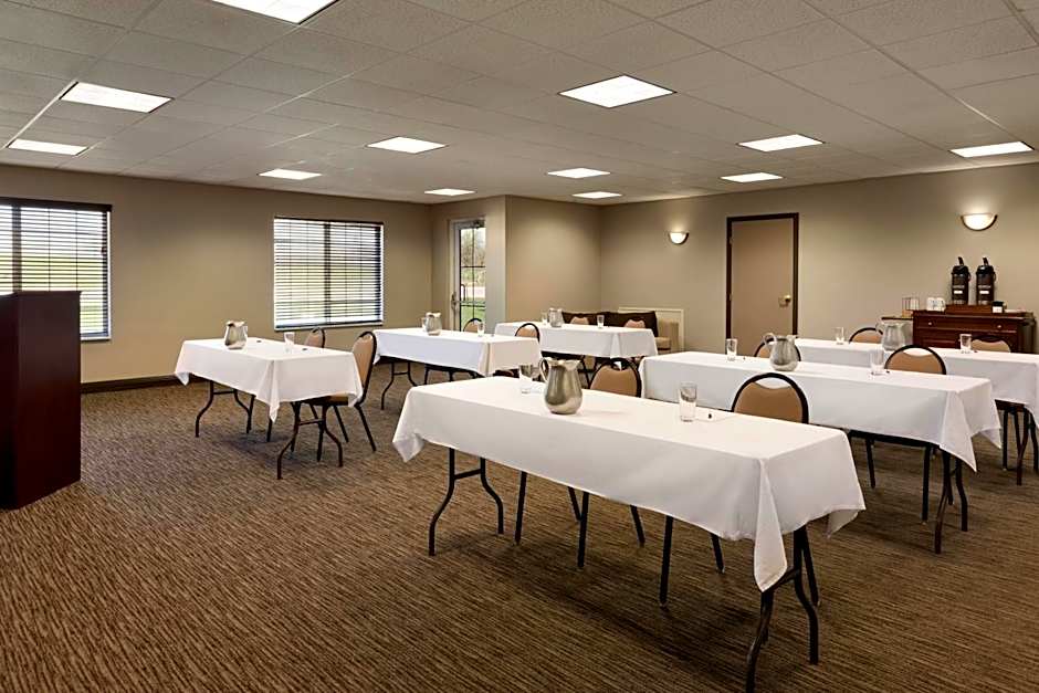 Country Inn & Suites by Radisson, Indianapolis Airport South, IN
