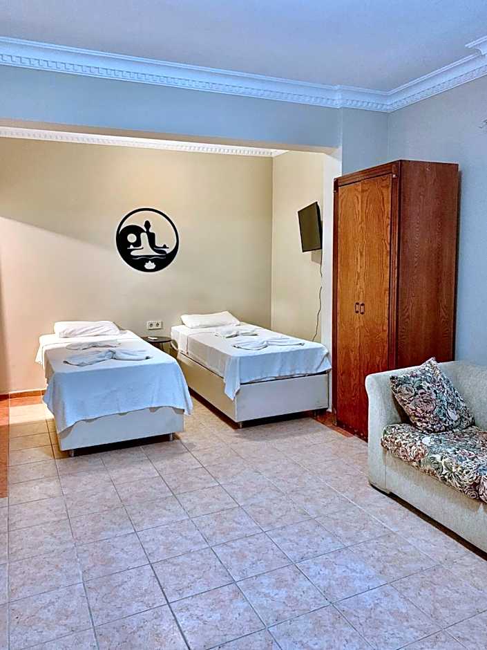 Rosy Suites Hotel