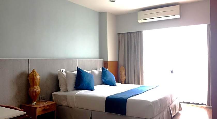 CRYSTAL JADE  RAYONG HOTEL