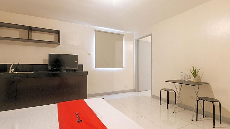 Reddoorz @ The Vjour Hotel Makati – Makati, ME