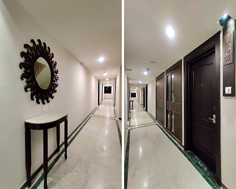 Hotel Saratharajans
