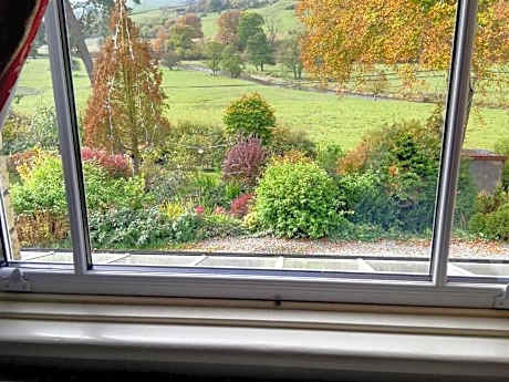 Twin Room with Shower