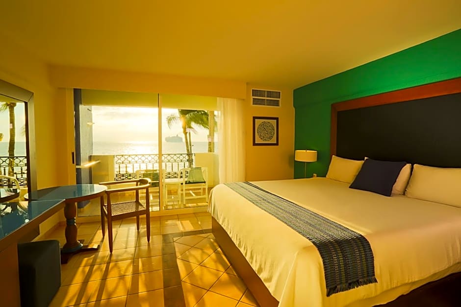 Crown Paradise Golden All Inclusive Adults Only