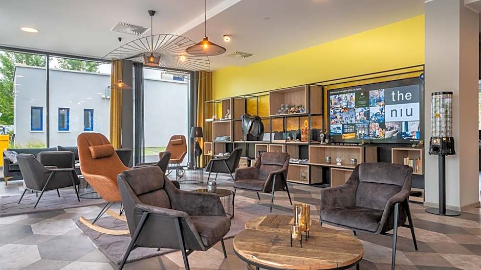 Holiday Inn - the niu, Fury Aschheim by IHG