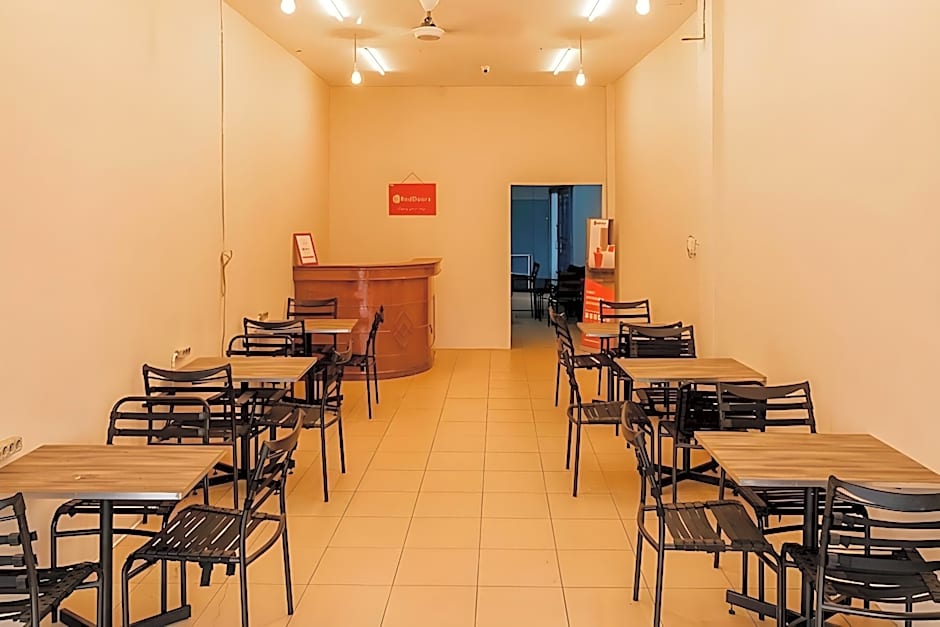RedDoorz Syariah @ Jalan Setiabudi Medan 3