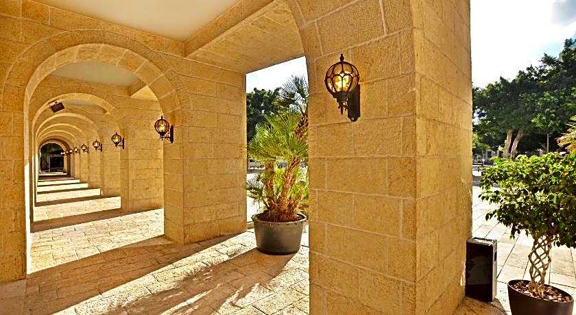 Ruth Daniel Residence