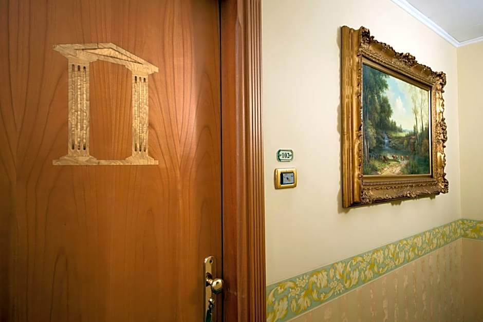 Colonna Hotel
