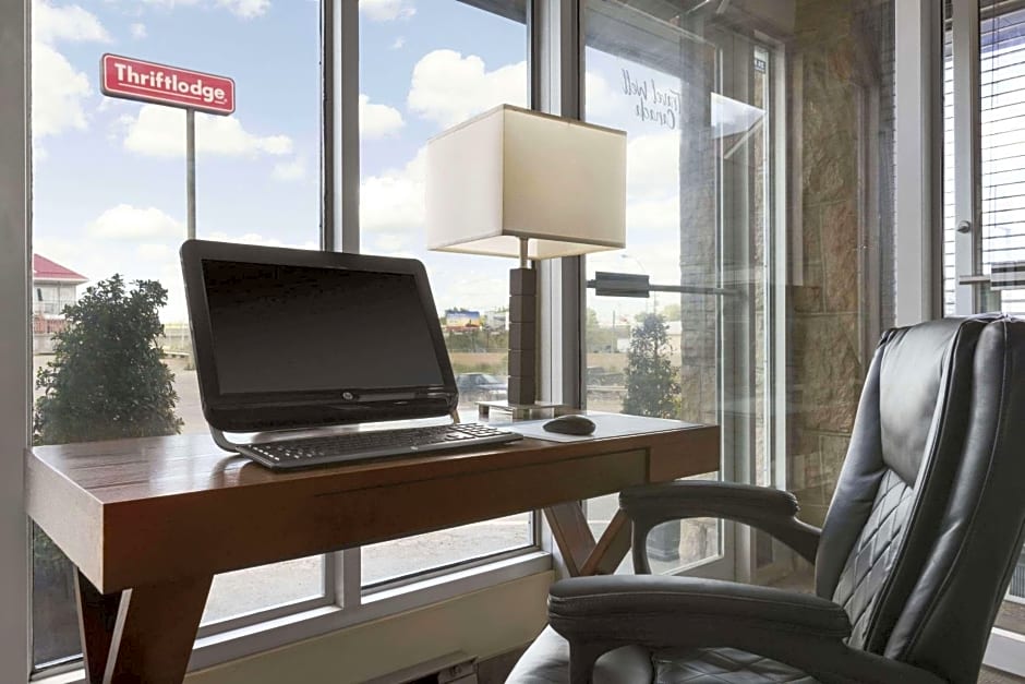 Saskatoon Thriftlodge