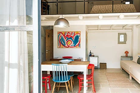 Studio - Split Level