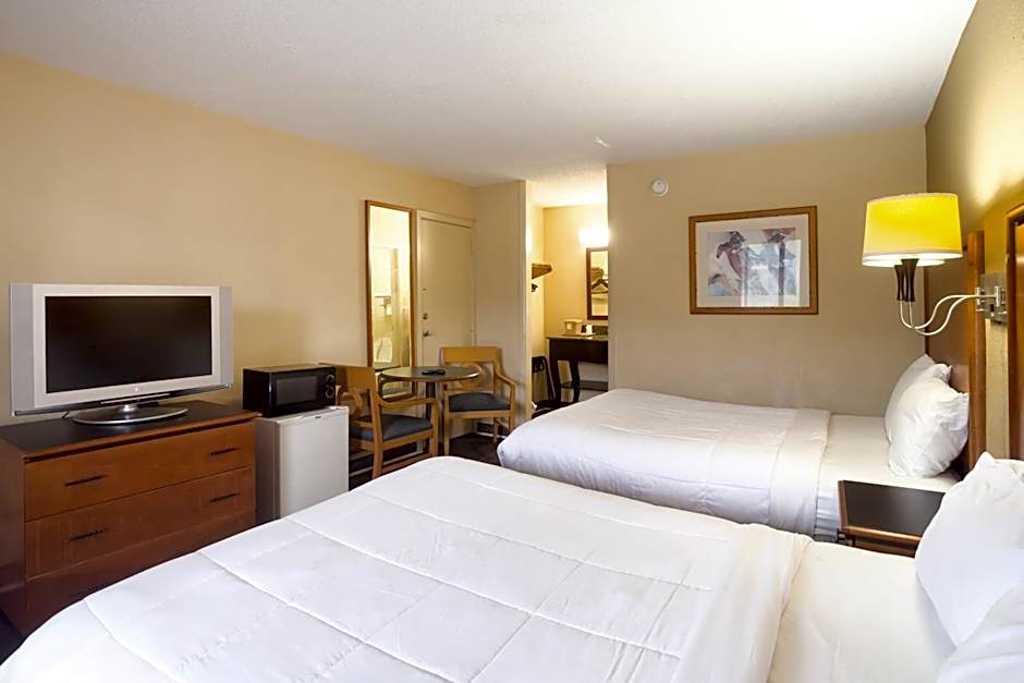 OYO Hotel Harriman near I-40