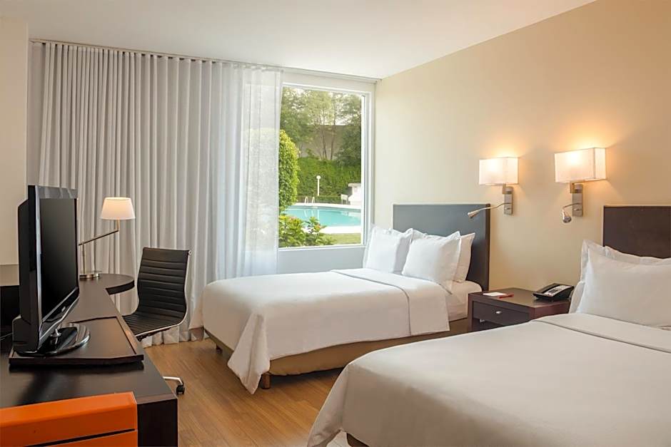 Fiesta Inn Express Perinorte