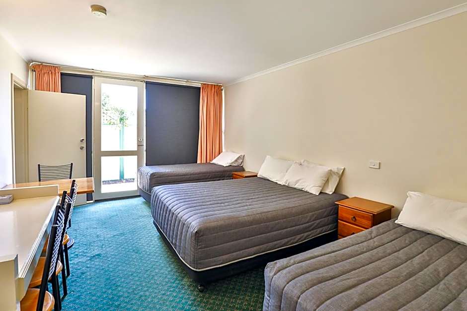 Cottonwood Motor Inn