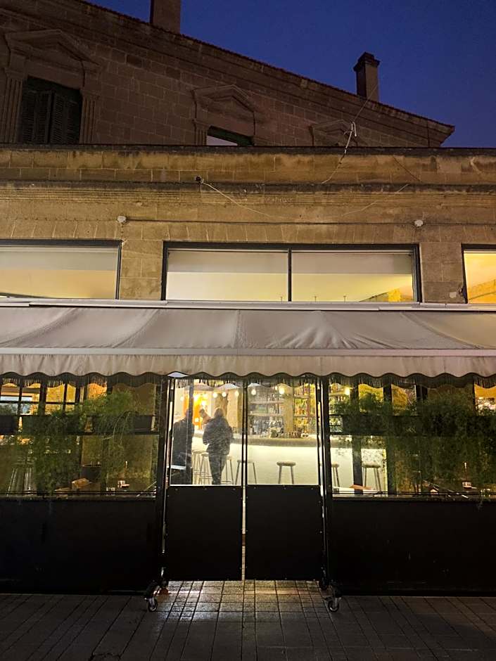 MARTIN Nicosia City Suites