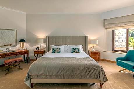 Suite with Garden View