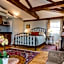 Inn by the Bandstand a Boutique Hotel