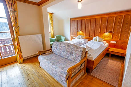 Two-Bedroom Apartment with Garden View
