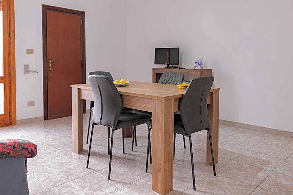 Lucy's Flat - Melendugno