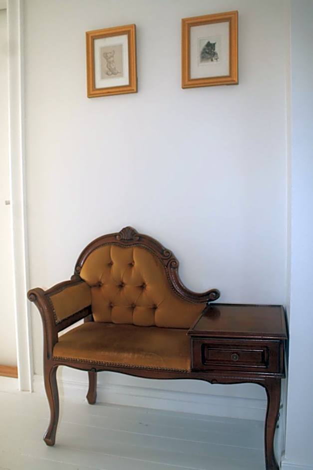 Alvaret Hotel & Hostel