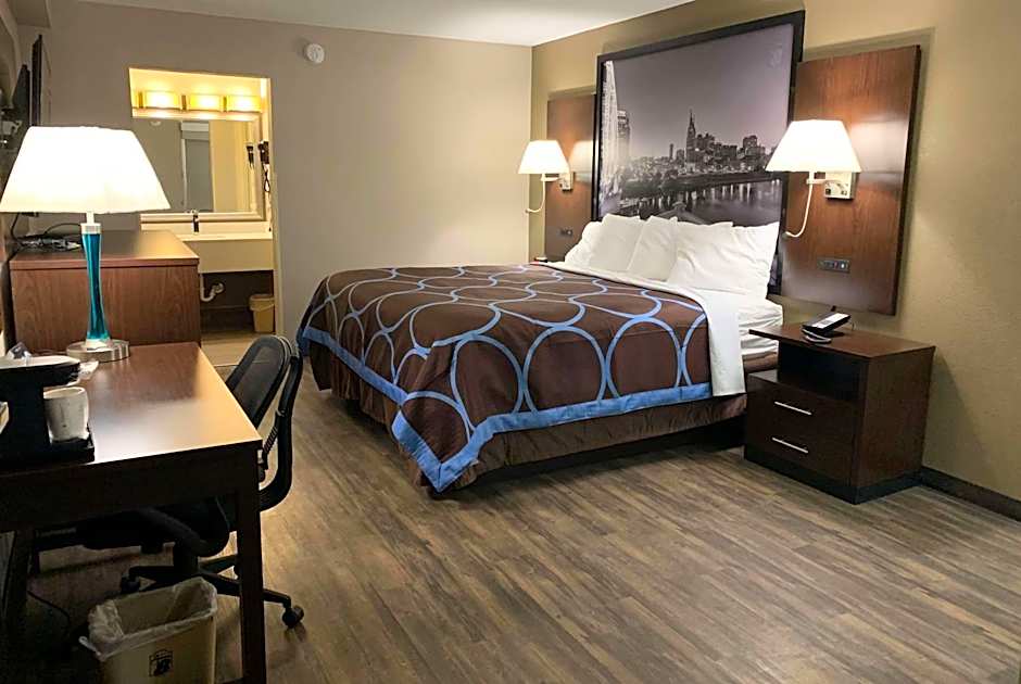 Super 8 by Wyndham Cookeville