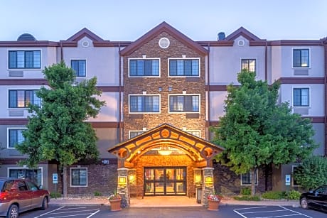 Staybridge Suites Davenport By IHG