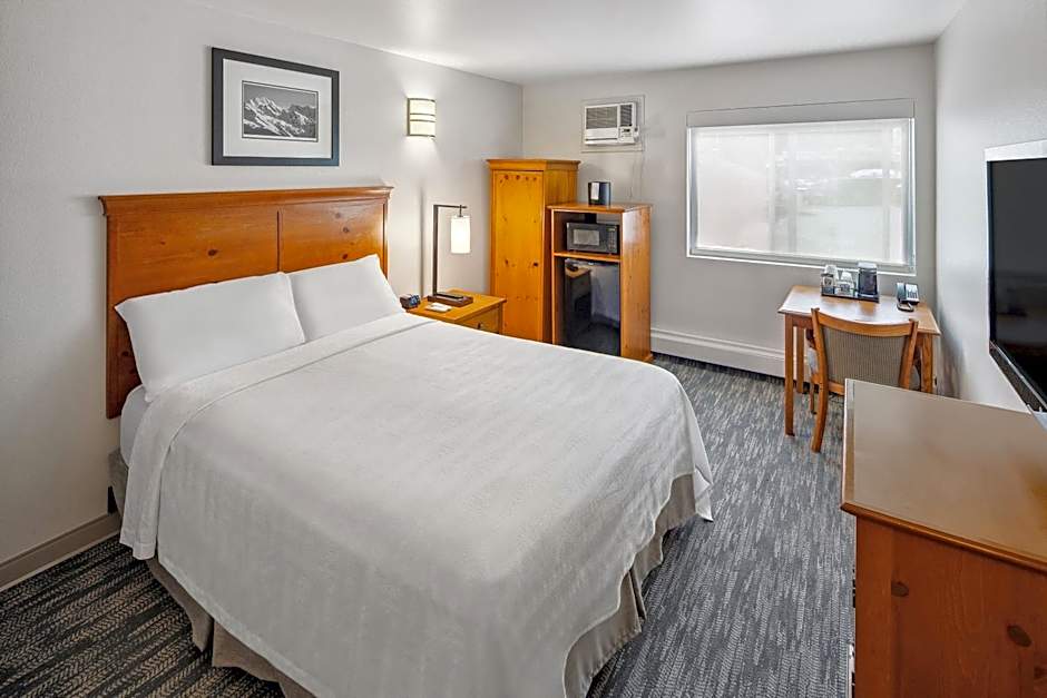 Hotel Edgewater