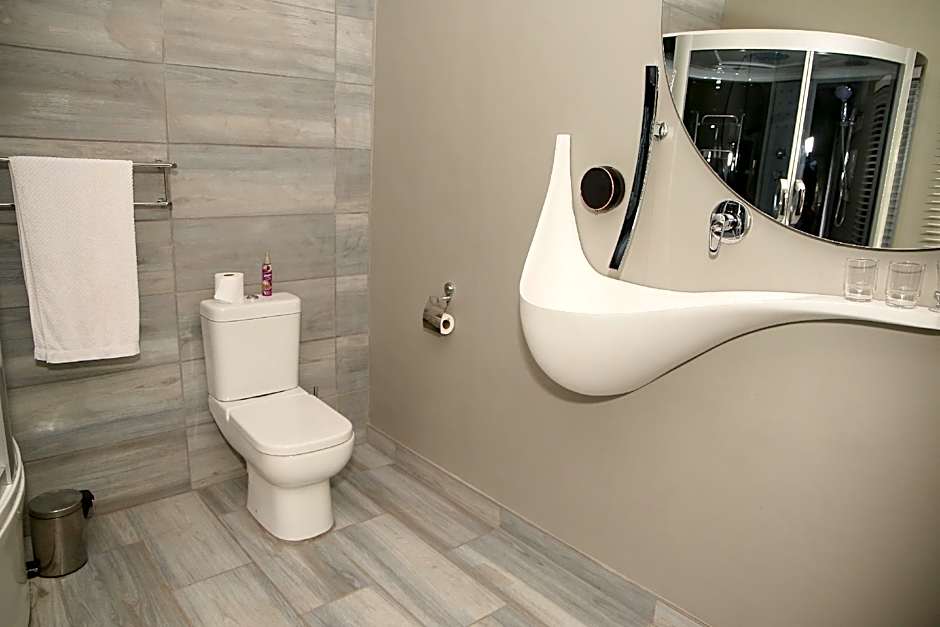 Moonriver Guest House