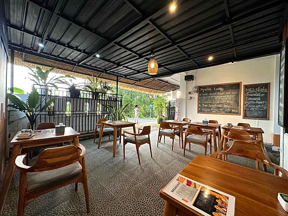 Dong Paloh Hostel