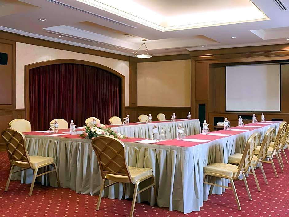 Avillion Admiral Cove Hotel