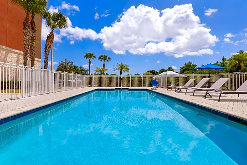 Holiday Inn Express Hotel & Suites Fort Pierce West By IHG