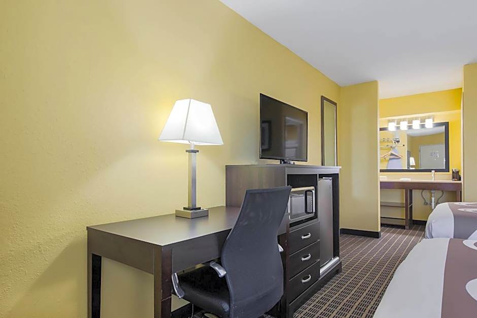 Quality Inn London North