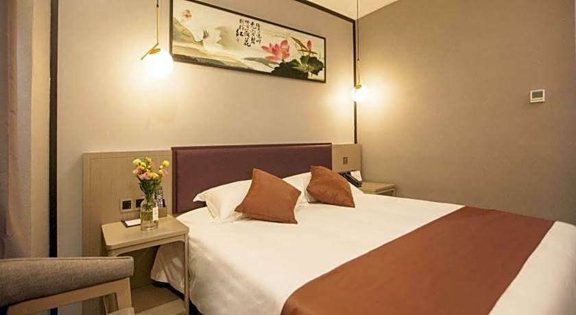 GYA Jiaxing Tongxiang City Century Avenue Hotel