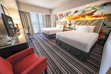 Double Queen Standard Hard Rock Tower