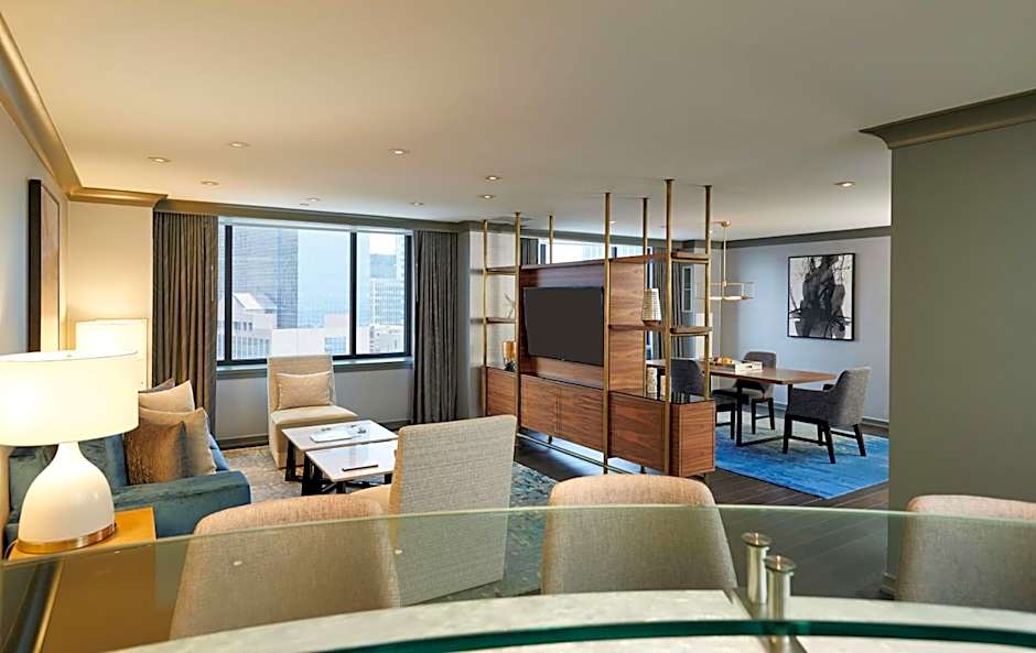 The Lofton Hotel Minneapolis, Tapestry Collection by Hilton
