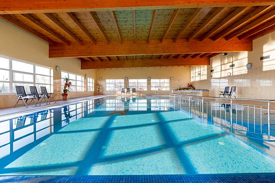 BURSZTYN - BERNSTEIN APARTMENTS