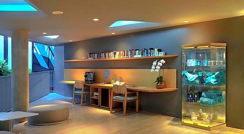 Ize Hotel Seminyak