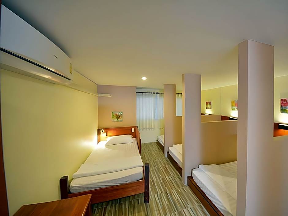 Phangan Barsay Hostel