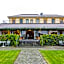 The Grand Hotel & Bar - Akaroa