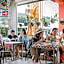 Chilli Hotel & Restaurant