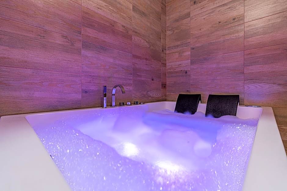 Folkowy Dworek SPA & Fun