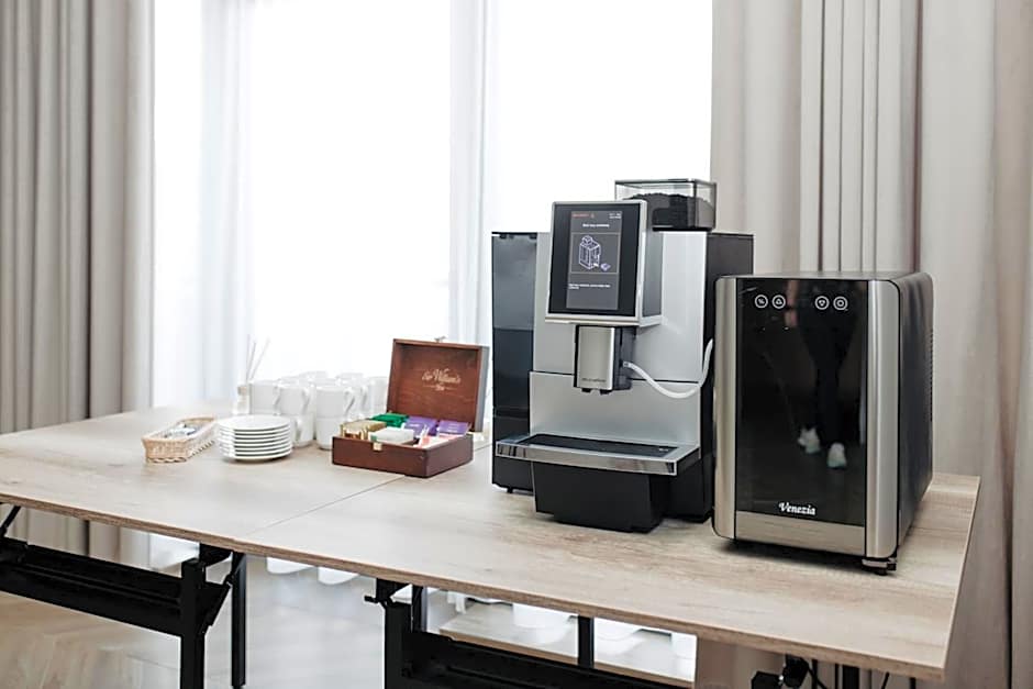 Molto Bene Hotel & Restaurant