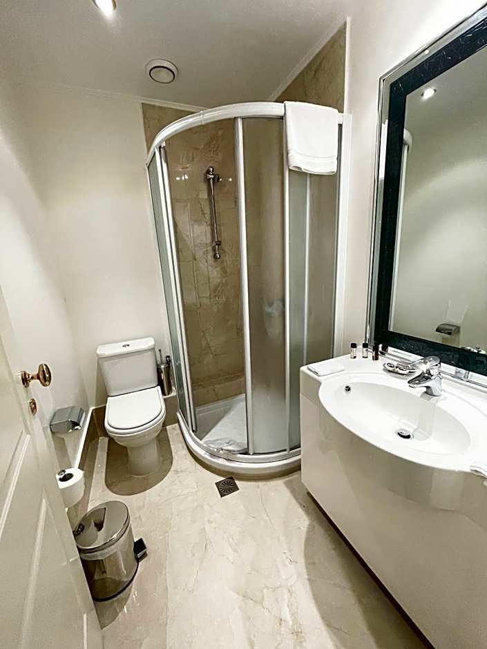 Theoxenia House Hotel