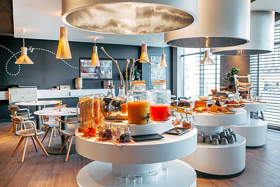 Novotel Paris Coeur d'Orly Airport