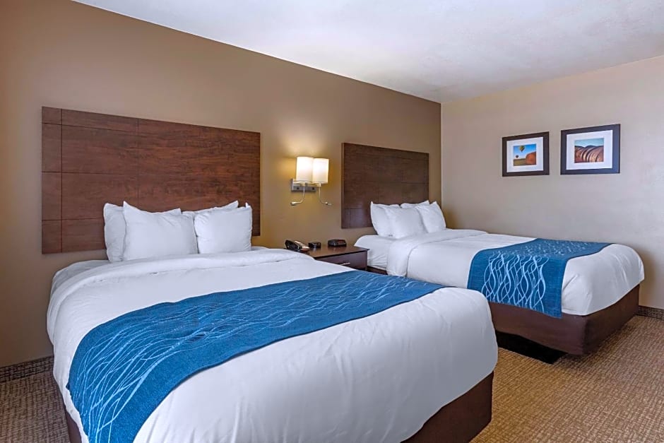 Comfort Inn & Suites Waterloo – Cedar Falls