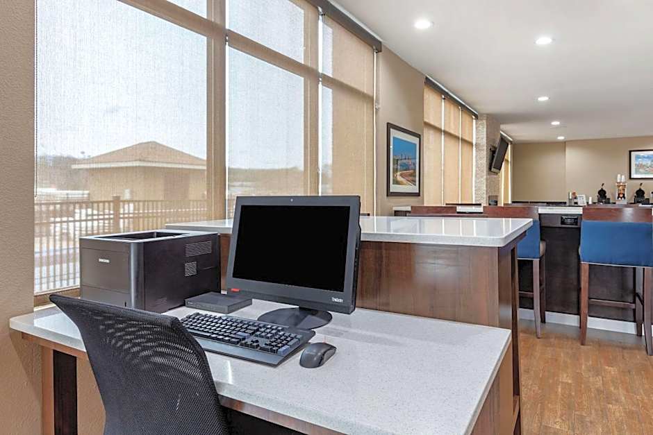 Comfort Suites Pelham Hoover I-65