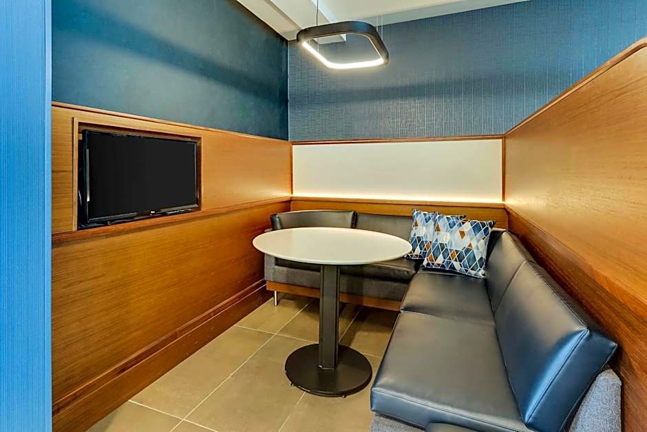 Courtyard by Marriott Lexington South/Hamburg Place