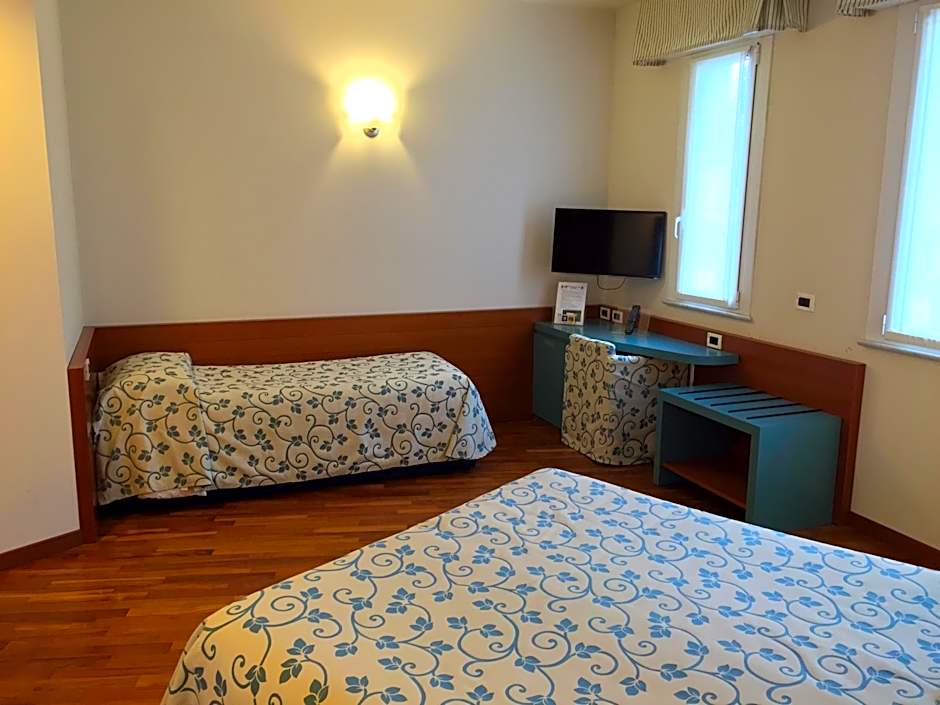 Hotel Le Roi