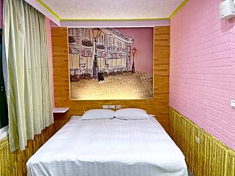 Economy Quadruple Room