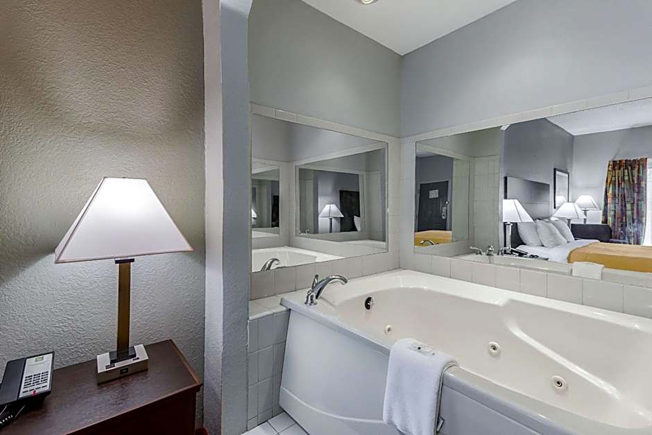 Quality Inn Goodlettsville